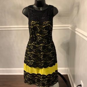 Taylor Yellow & Black Lace Sleeveless Dress Size 8